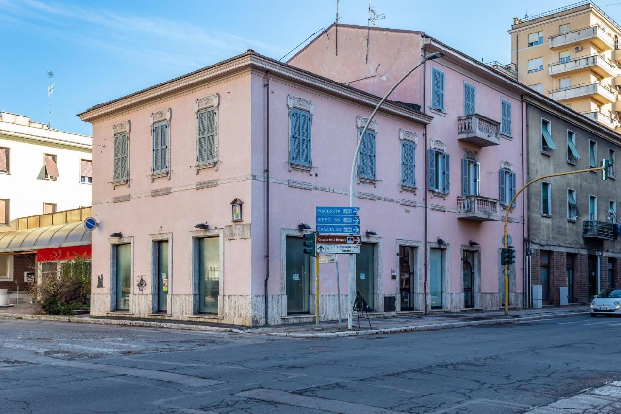 La Casa Rosa Lejlighed Terni Eksteriør billede